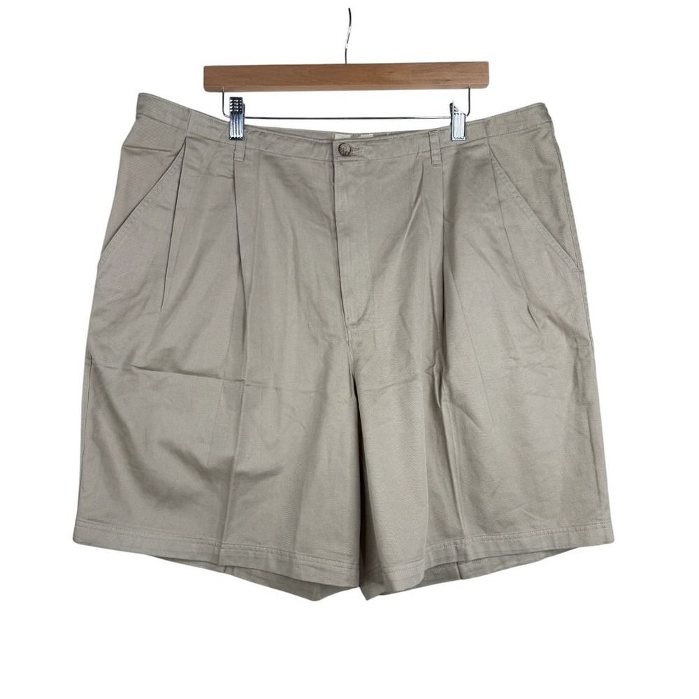 St. John's Bay Women's Pleated Khaki Shorts size 24W Tan